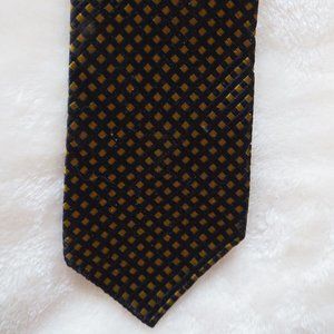 Vintage Skinny Silk Tie in Black and Gold pattern